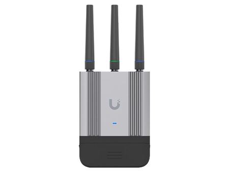 Ubiquiti UniFi Mobile Industrial Router UMR-Industrial